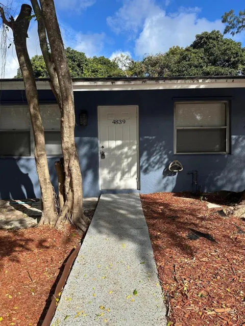 4839 Serafica Drive