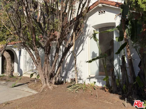 202 S Le Doux Road