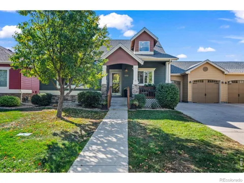 1122 Village Circle