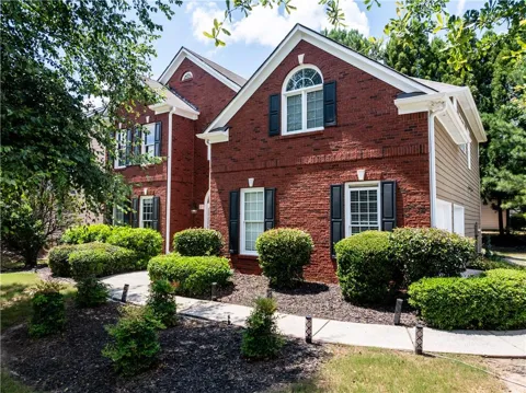 1928 Barrett Knoll Circle NW