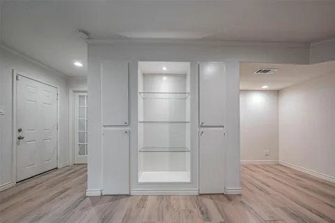 4639 Wild Indigo Street #27/461