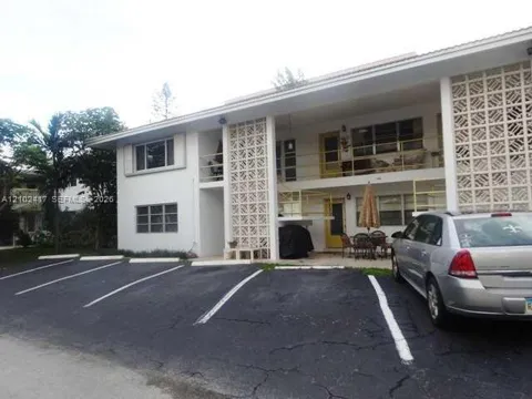 3212 Colony Club Rd #4