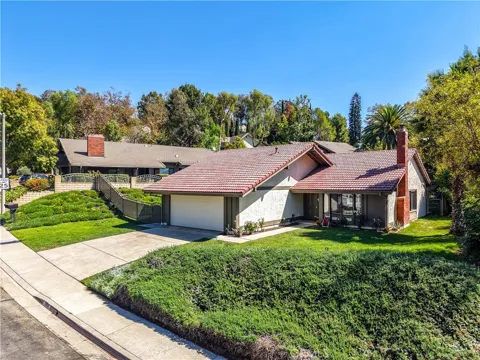 1028 CALLE FRONDOSA