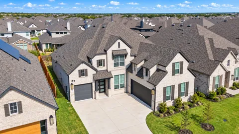 539 Great Lawn Bend
