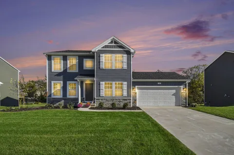 748 Petoskey Stone Drive SW