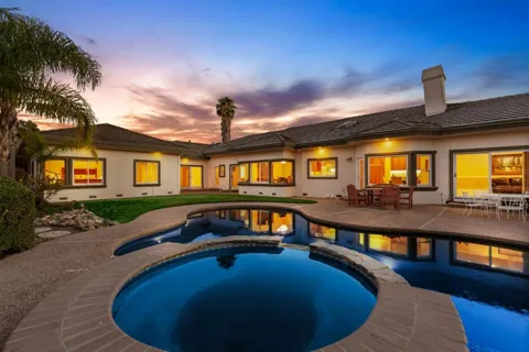 5600 Country Club Parkway