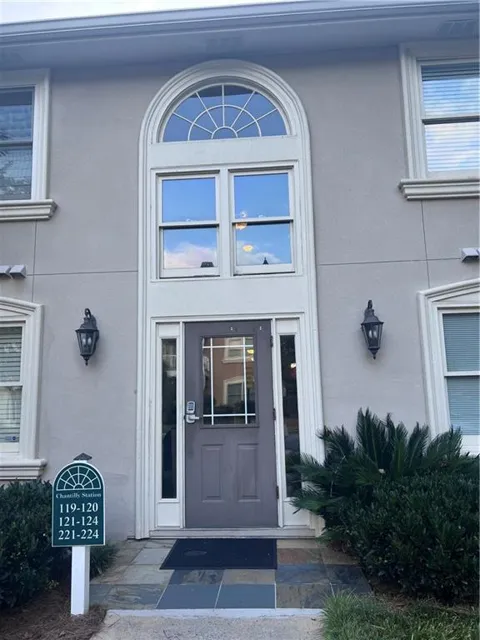 1538 Chantilly Drive NE #222