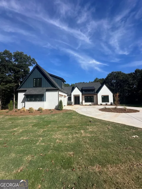 104 Maple Valley DR