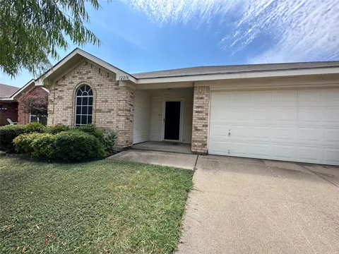 12216 Rolling Ridge Drive