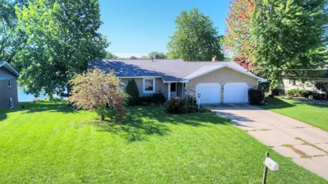 142 Sunnybrook Drive SW