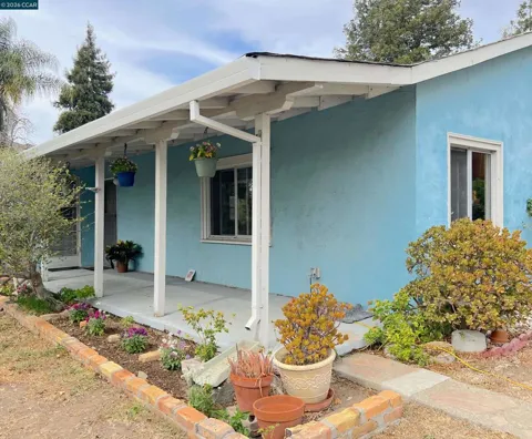 2340 Ranchito Dr