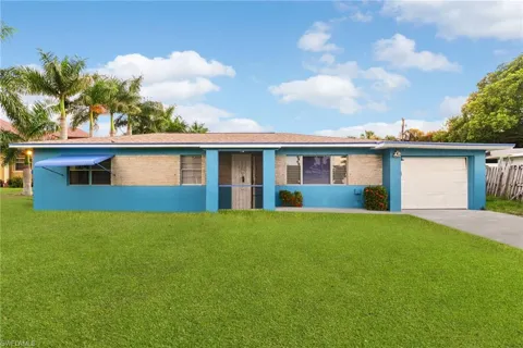 2055 Maravilla Circle