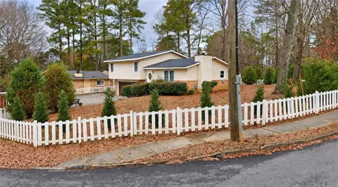 3912 Donaldson Drive