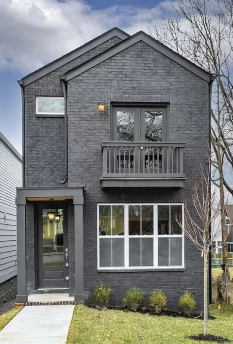 1507B 10th Ave
