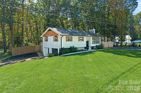 67 W Sweetbriar Lane
