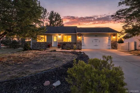 4200 Carlyle Lane