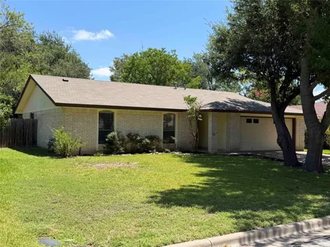 606 Brookhollow Drive