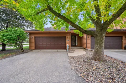 5451 Upper 147th Street W