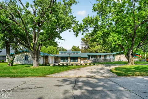 2112 W Sun Valley Parkway