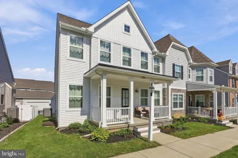2205 ALDERBROOK LANE
