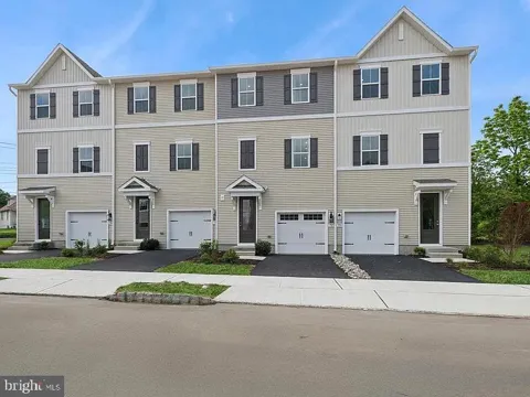 41 SILVERBELL AVENUE