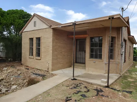 4518 Rodeo Lane