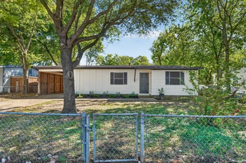 1018 Jardin Drive