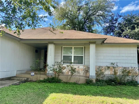 3903 Alexandria Drive