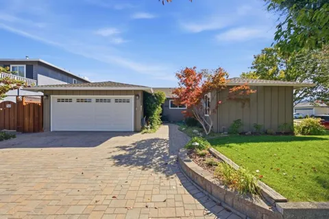 6122 Banner Court