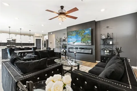 34510 Coconut Circle