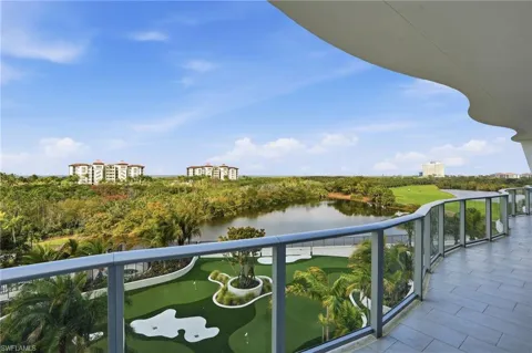 4810 Pelican Colony #403