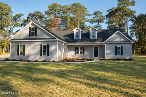 102 North Court