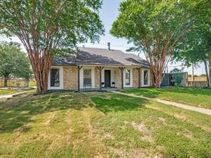 2036 Apple Valley Road