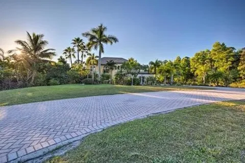 6425 Royal Palm Beach Boulevard