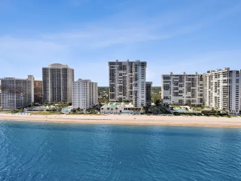 4280 GALT OCEAN DRIVE #8L
