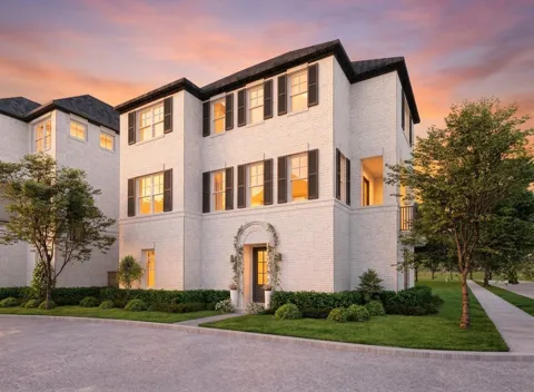 5929 Cottage Grove Lake Drive