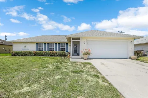 3518 SW 8th Court