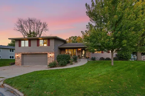 227 Ridgewood Court