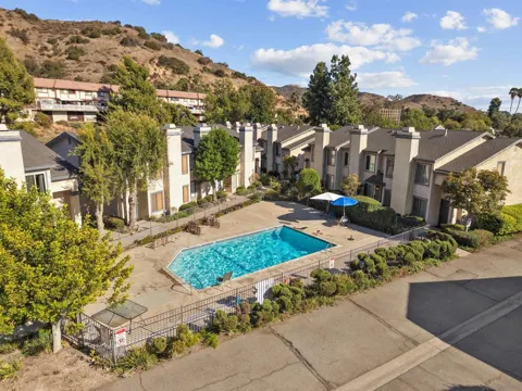 9250 Sunland Blvd #34