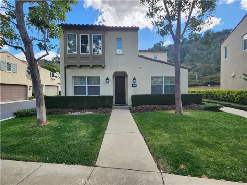926 Terrace W