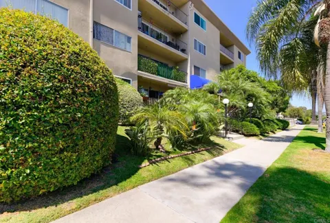 1830 Thomas Avenue #3B