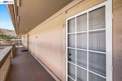 260 Industrial Pkwy #32