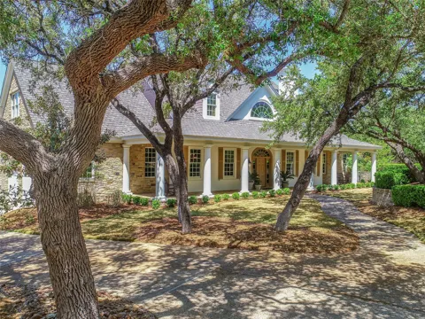 914 Moonlight Drive