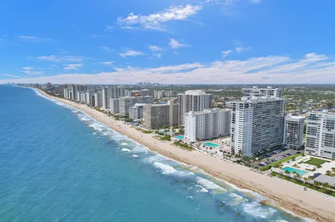4280 GALT OCEAN DRIVE #8L
