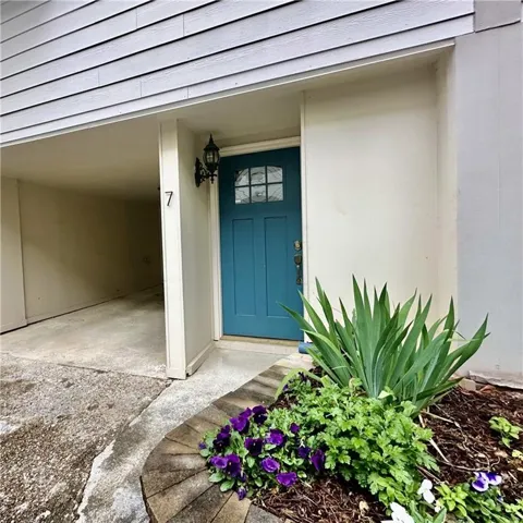 835 Glendale Terrace NE #7
