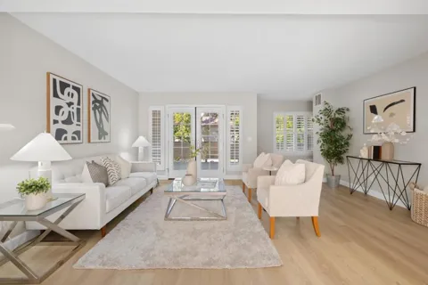 703 Hibiscus Place