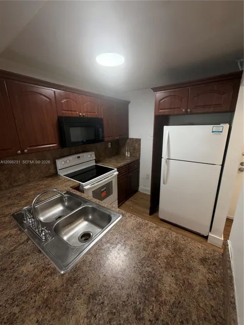 16465 NE 22nd Ave #412