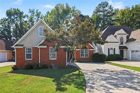 475 Fairway Court
