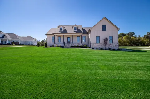 1049 Kateland Dr
