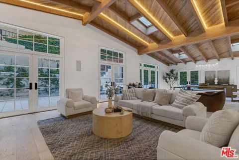 10160 Cielo Drive